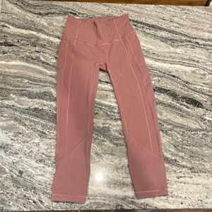 Mauve wunder under Lulu lemon